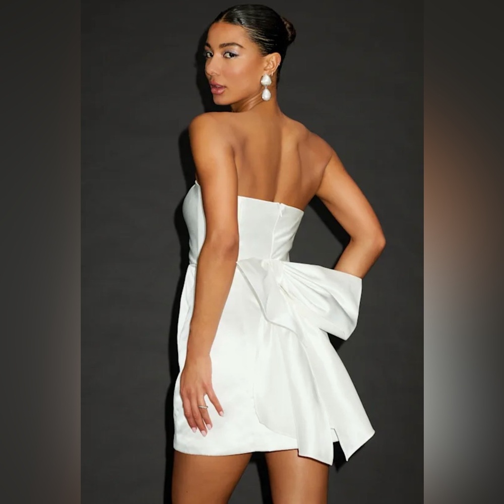 NWT White Satin Strapless Back Bow Mini Dress XS